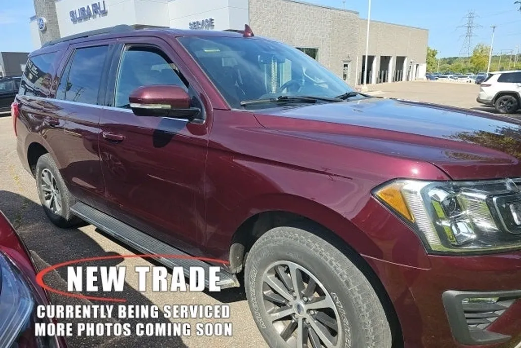 2021 Ford Expedition XLT photo 1