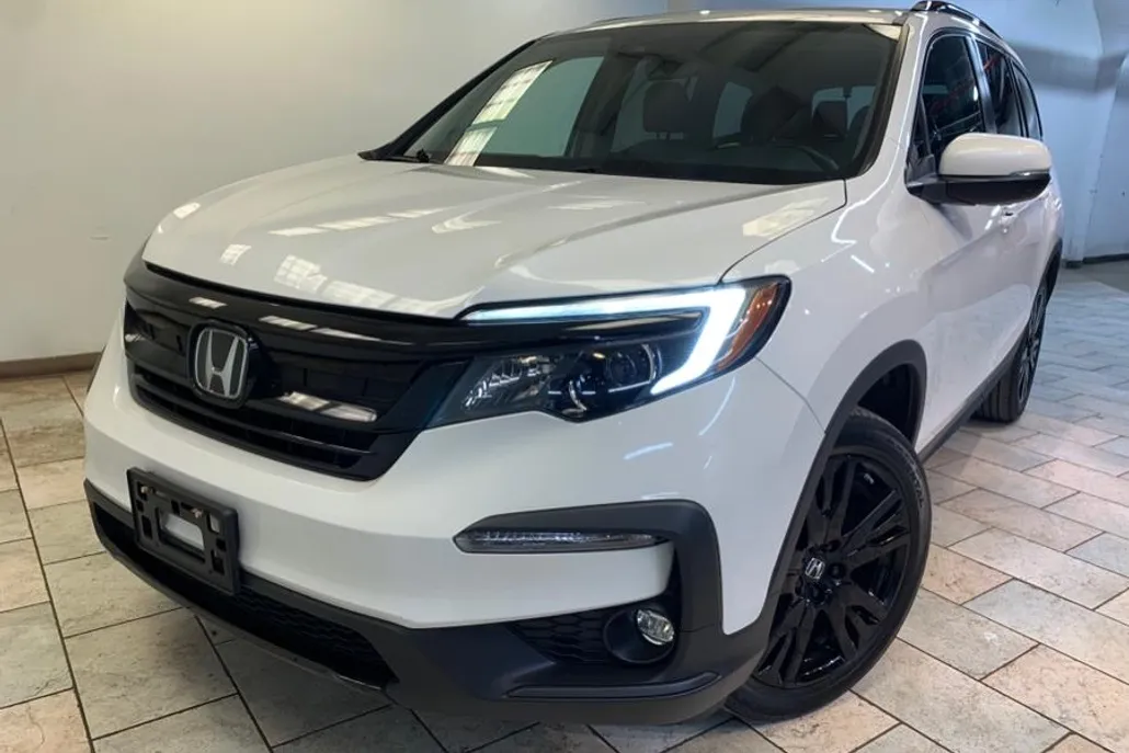 2022 Honda Pilot Special Edition photo 1