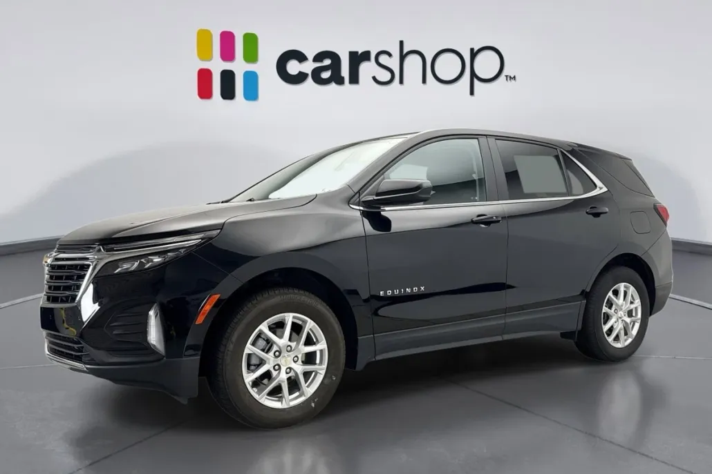 2023 Chevrolet Equinox LT photo 1