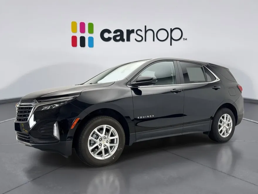 2023 Chevrolet Equinox LT photo 1