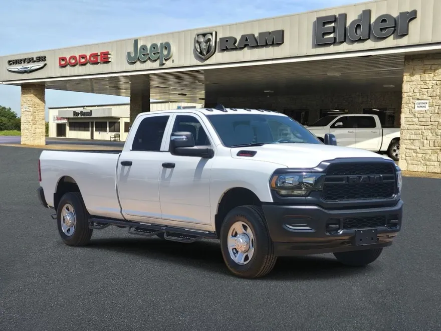 2024 Ram 3500 Tradesman photo 1