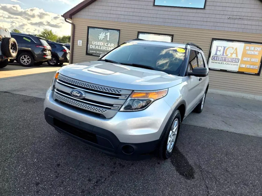 2012 Ford Explorer Base photo 1