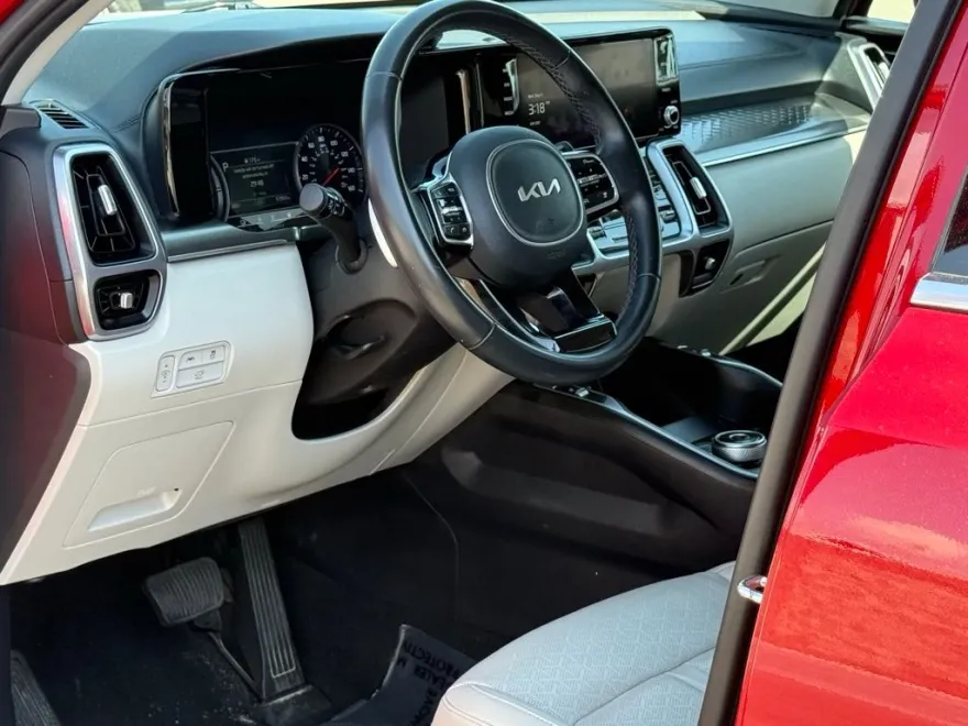 2023 Kia Sorento Hybrid EX photo 1