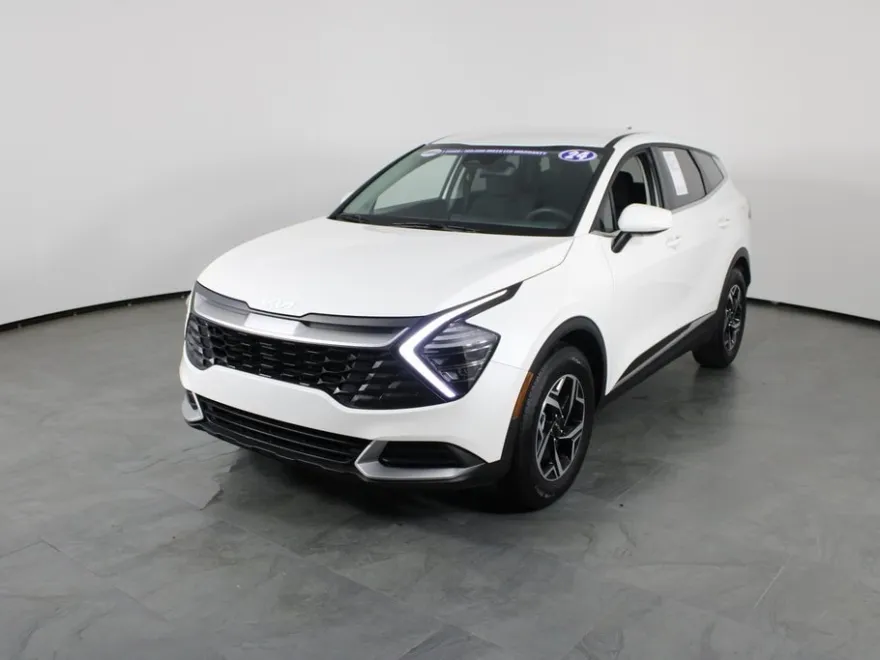 2024 Kia Sportage LX photo 1