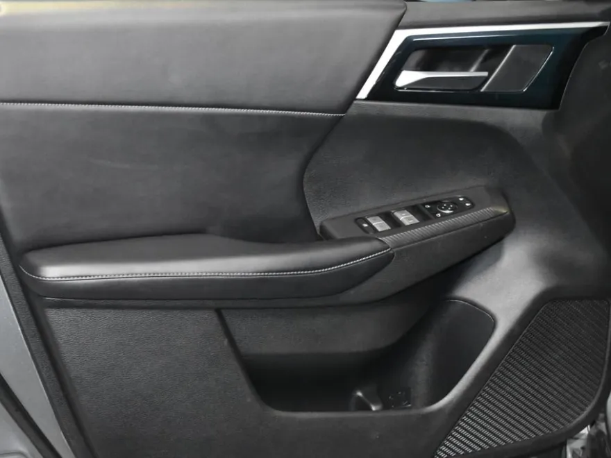 2022 Mitsubishi Outlander SE photo 1