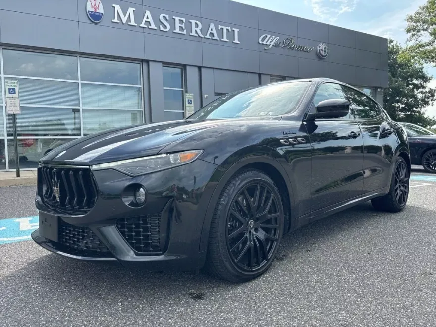 2022 Maserati Levante Modena photo 1