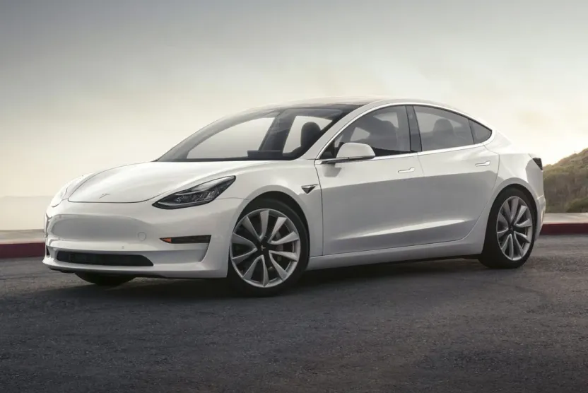 2020 Tesla Model 3 Standard Range Plus photo 1