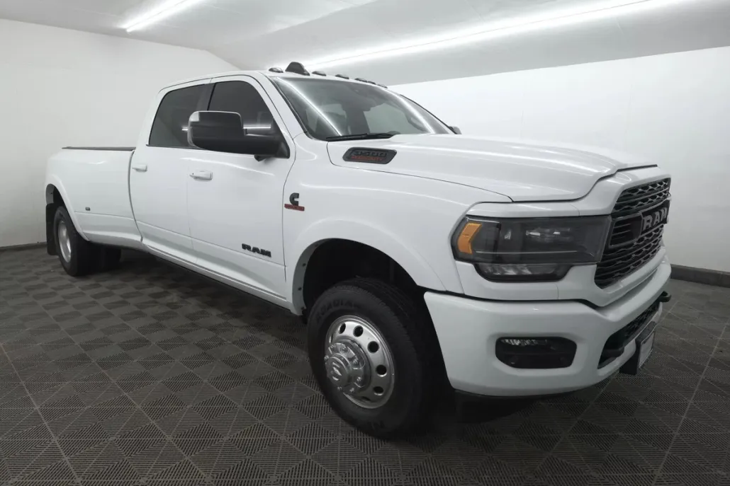 2022 Ram 3500 Limited photo 1