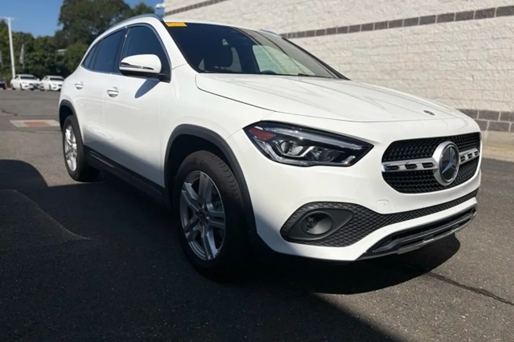 2023 Mercedes Benz GLA 250 4MATIC photo 1