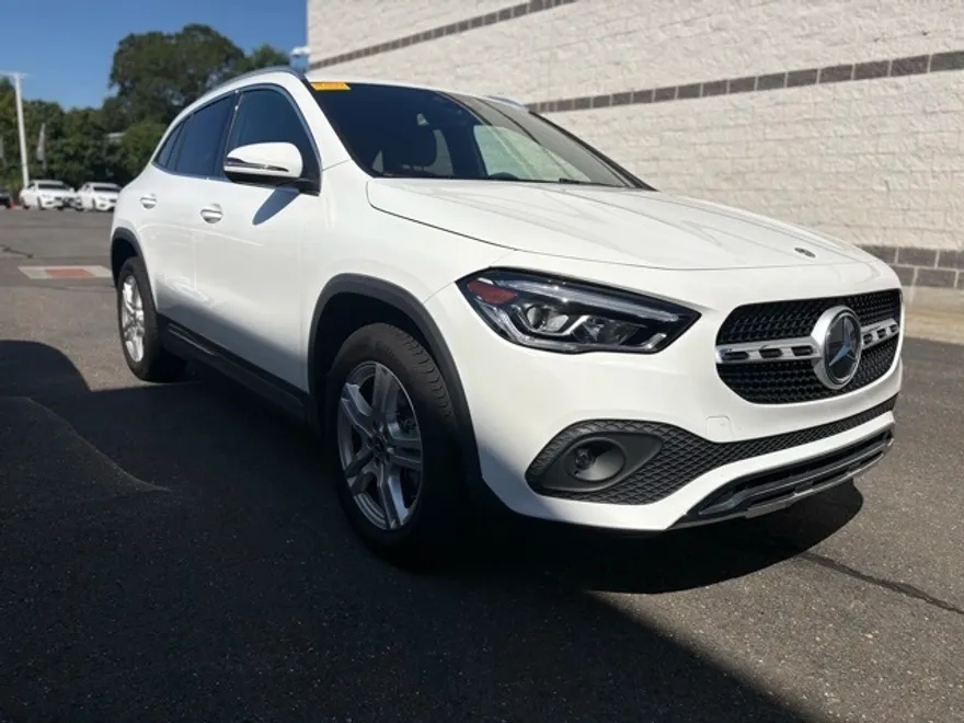 2023 Mercedes Benz GLA 250 4MATIC photo 1