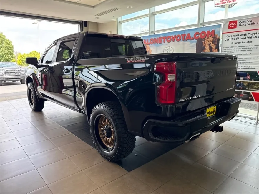 2021 Chevrolet Silverado 1500 LT Trail Boss photo 1