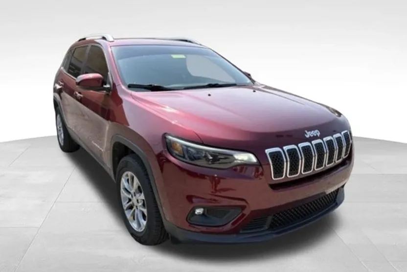 2019 Jeep Cherokee Latitude photo 1