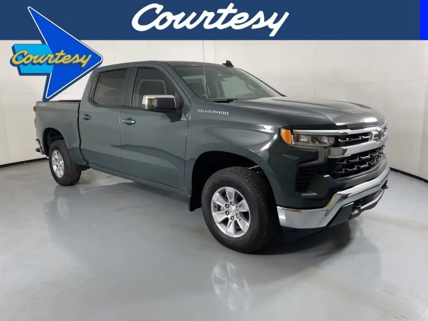2025 Chevrolet Silverado 1500 LT photo 1