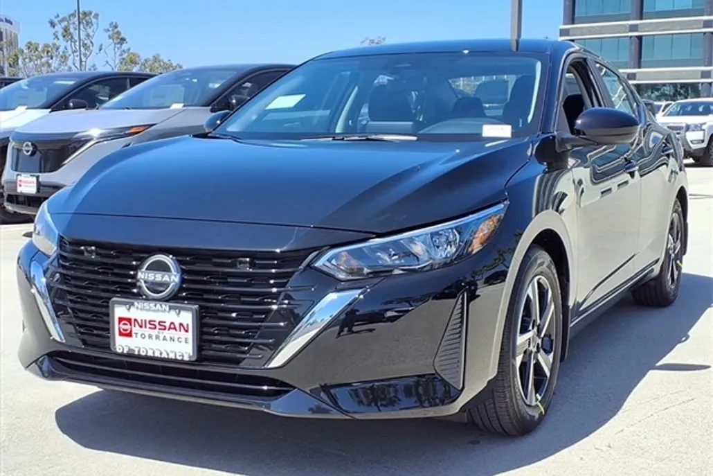 2025 Nissan Sentra SV photo 1