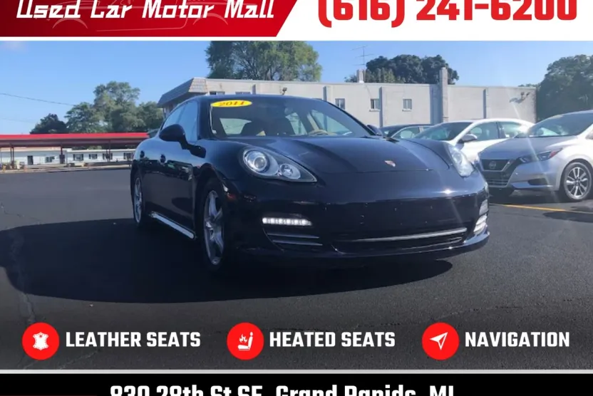 2011 Porsche Panamera 4 photo 1