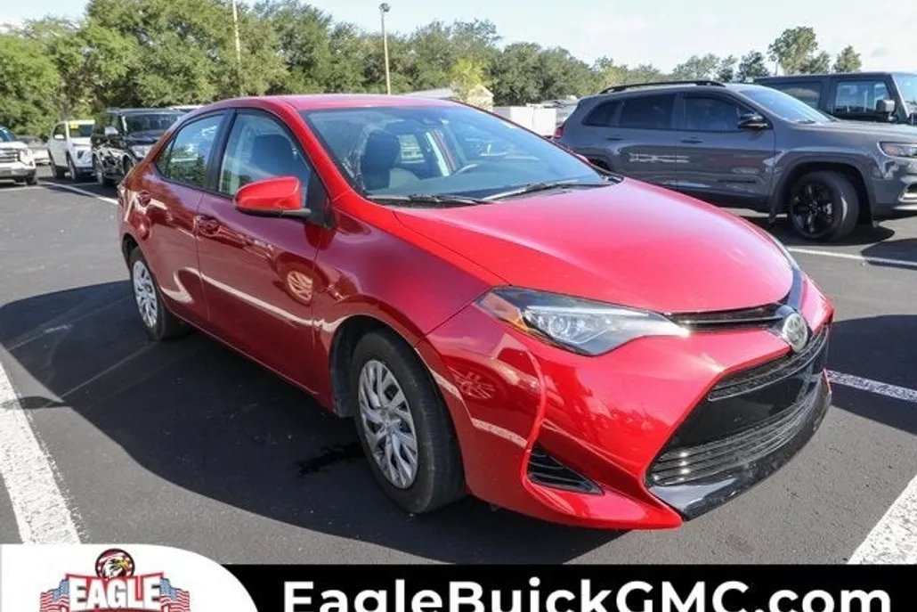 2017 Toyota Corolla Base photo 1