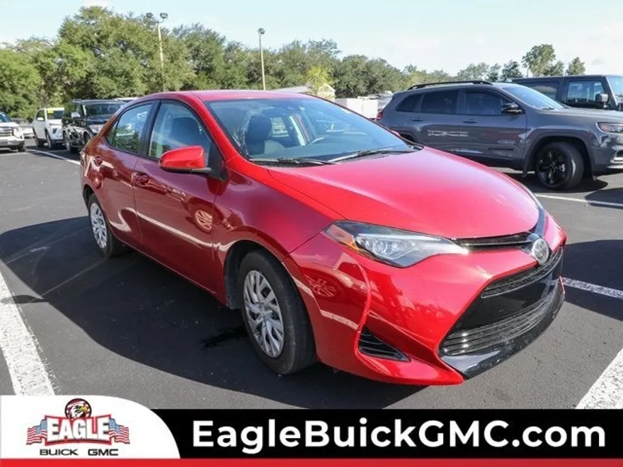 2017 Toyota Corolla Base photo 1