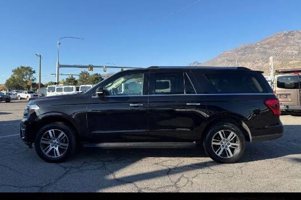 2024 Ford Expedition MAX Limited photo 1