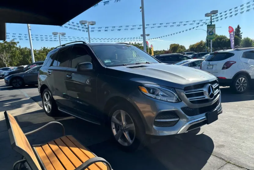 2017 Mercedes Benz GLE 350 photo 1