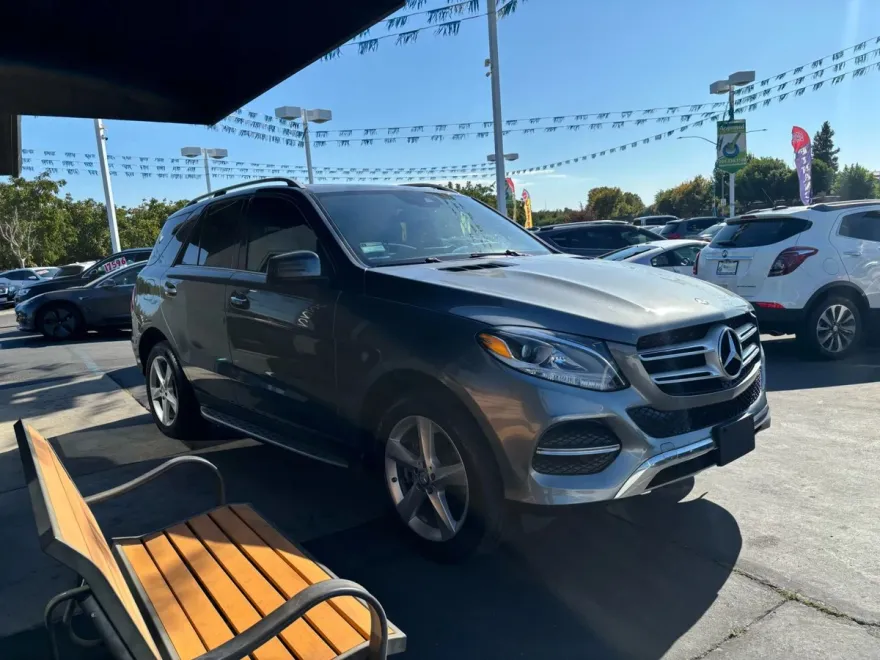 2017 Mercedes Benz GLE 350 photo 1