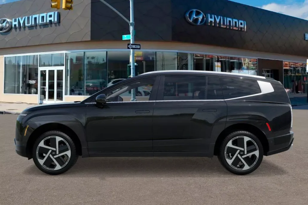 2026 Hyundai Ioniq Limited photo 1