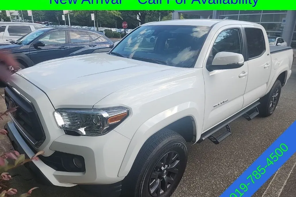 2023 Toyota Tacoma TRD Sport V6 photo 1