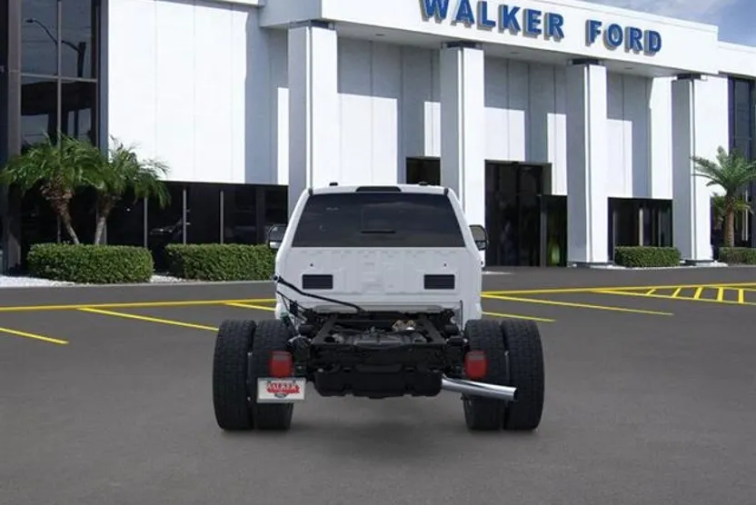 2025 Ford F-450 XL photo 1