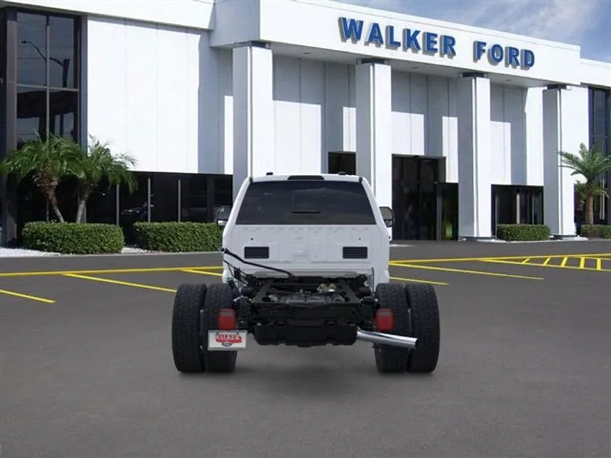 2025 Ford F-450 XL photo 1