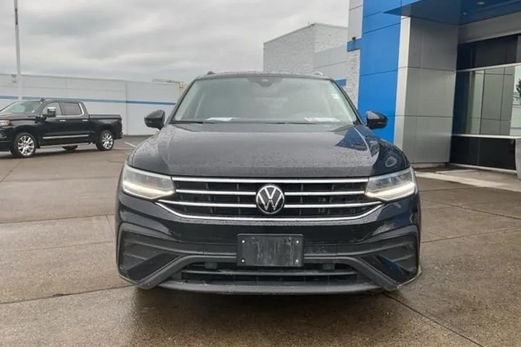 2024 Volkswagen Tiguan SE Wolfsburg Edition photo 1