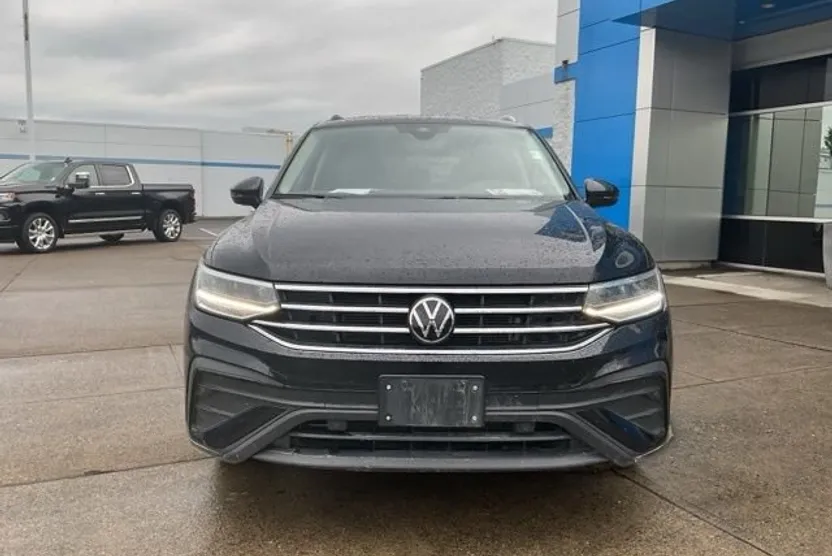 2024 Volkswagen Tiguan SE Wolfsburg Edition photo 1
