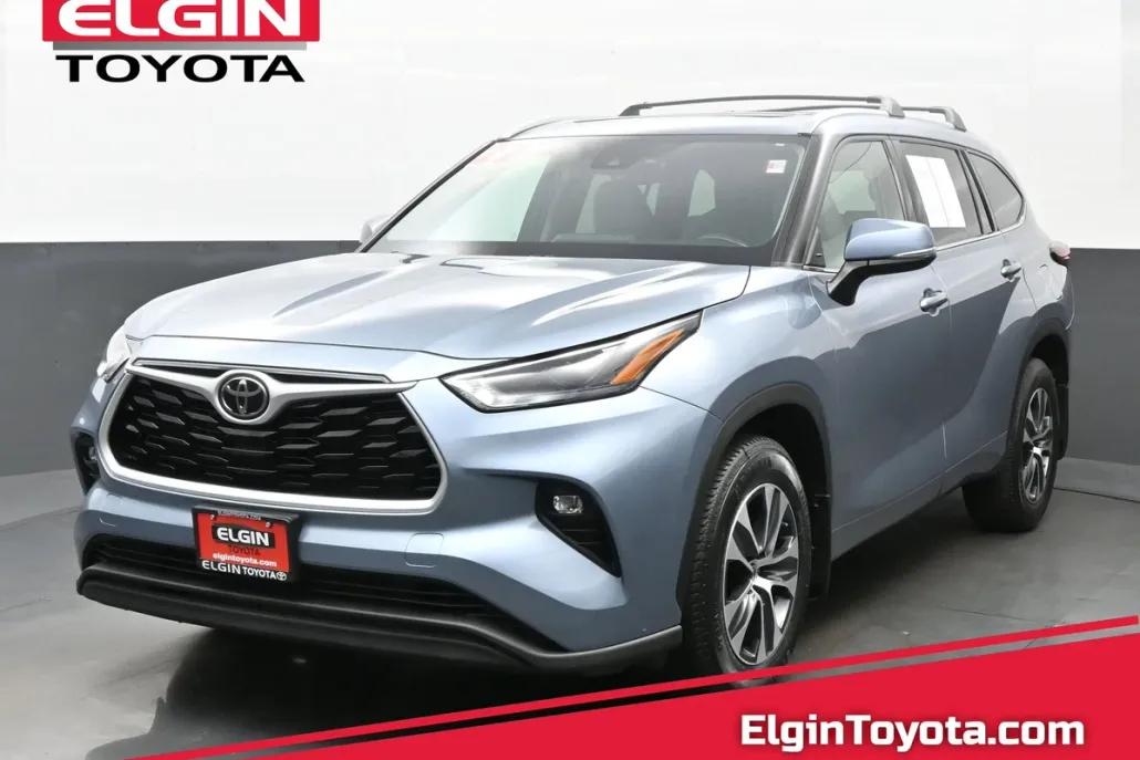 2022 Toyota Highlander XLE photo 1