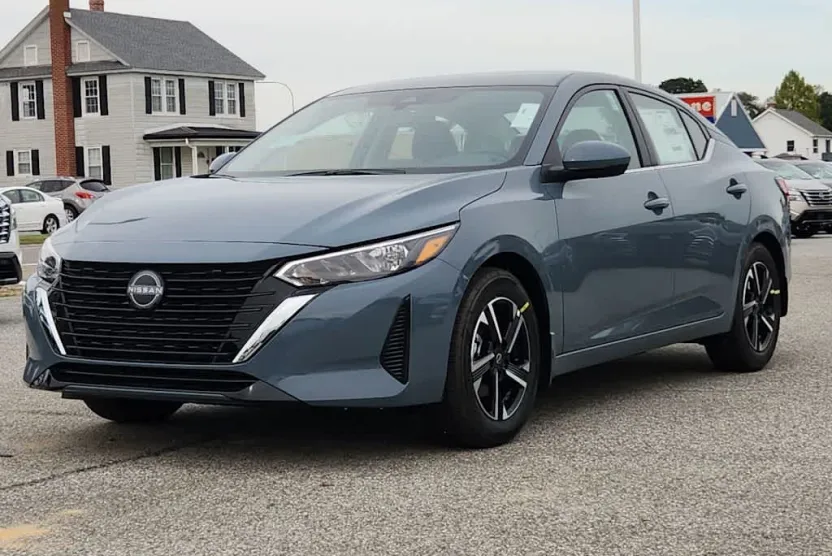 2025 Nissan Sentra SV photo 1