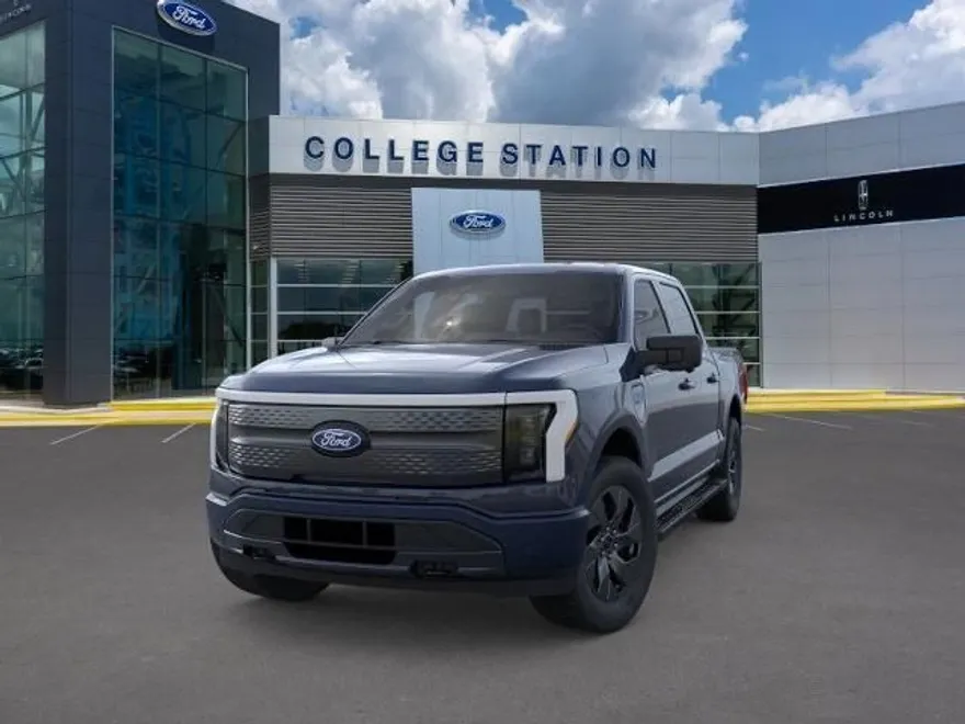 2025 Ford F-150 Lightning photo 1