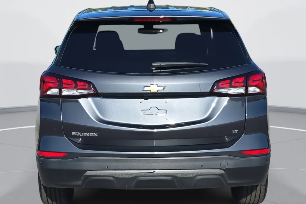 2023 Chevrolet Equinox photo 1