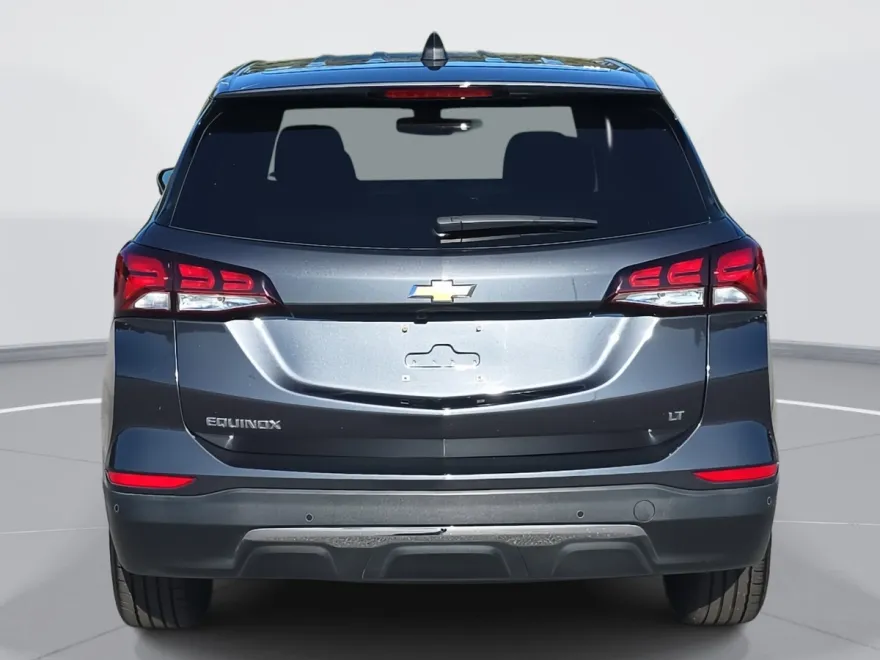 2023 Chevrolet Equinox photo 1