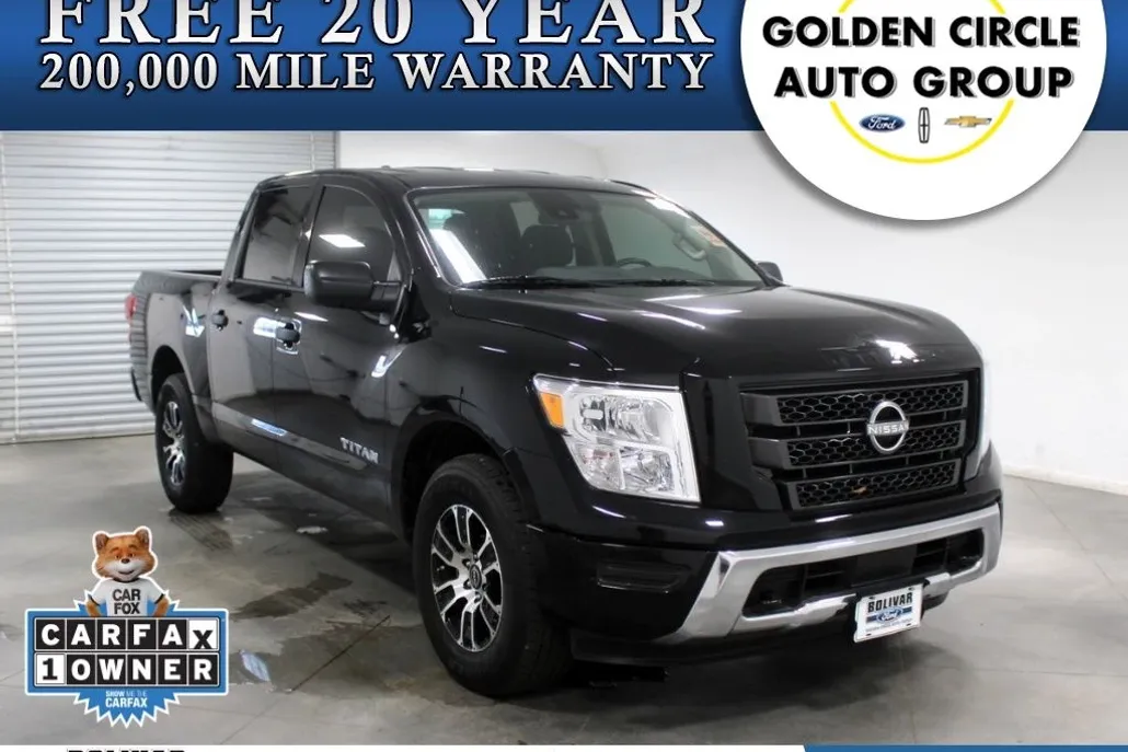 2024 Nissan Titan SV photo 1