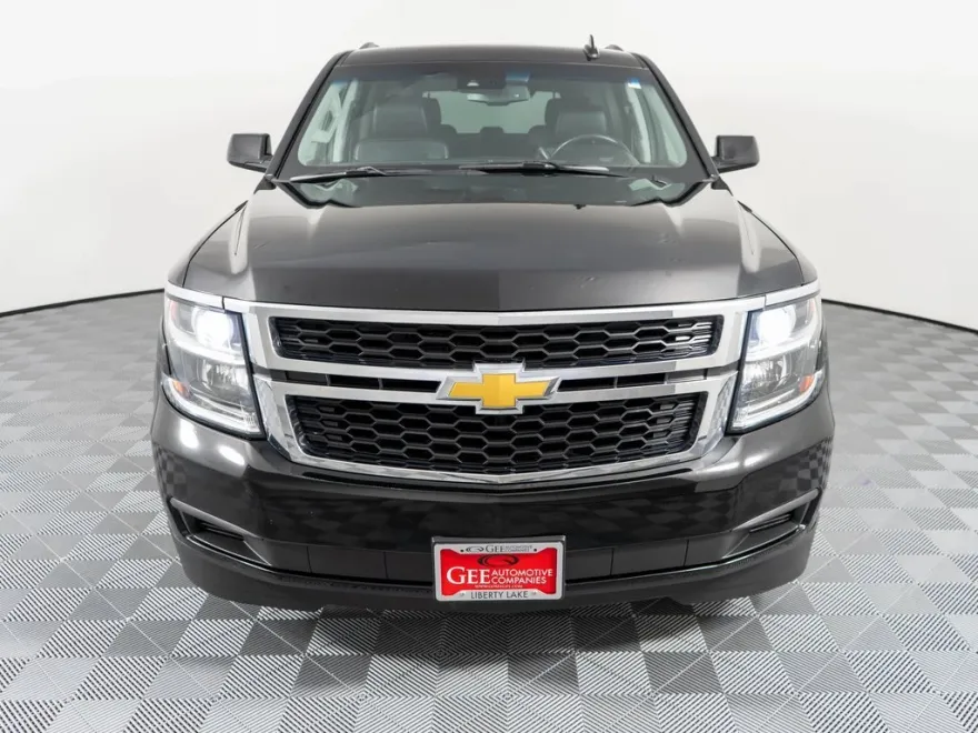 2017 Chevrolet Tahoe LT photo 1