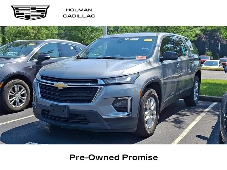 2023 Chevrolet Traverse LS photo 1