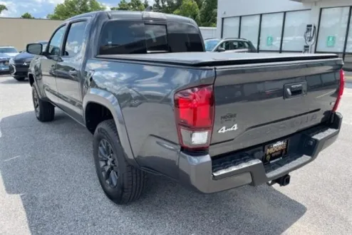 2022 Toyota Tacoma SR5 V6 photo 3