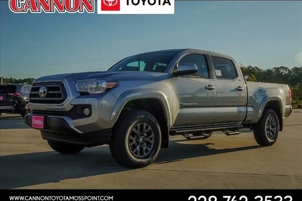 2023 Toyota Tacoma SR5 V6 photo 1