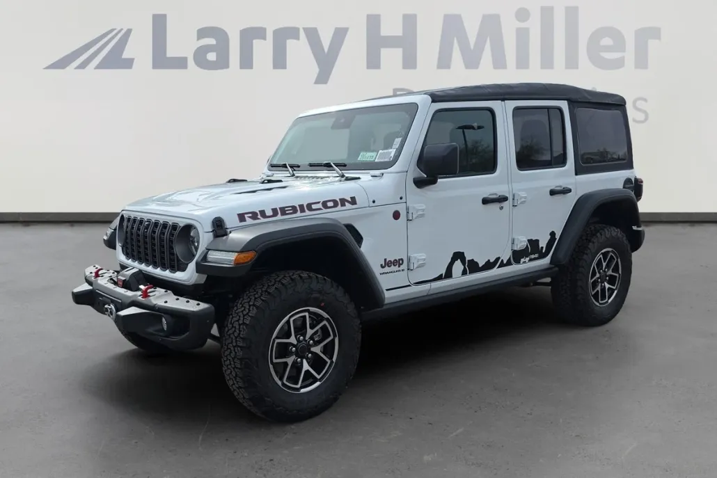 2025 Jeep Wrangler Rubicon photo 1