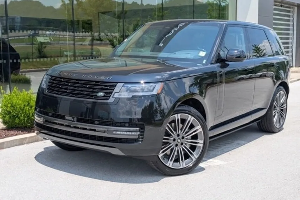 2025 Land Rover Range Rover SE photo 1