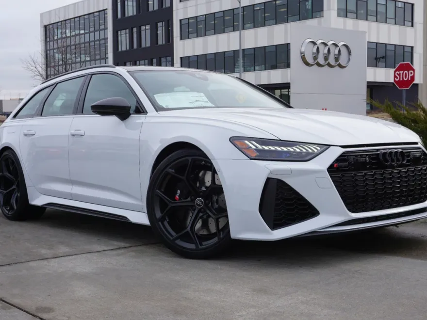 2025 Audi RS 6 Avant Performance photo 1