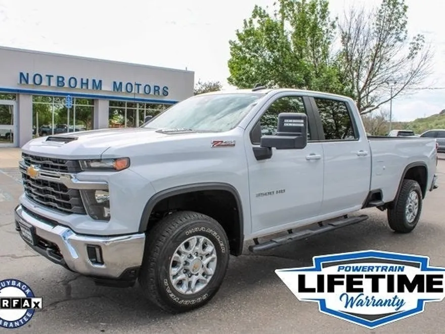 2024 Chevrolet Silverado 3500HD LT photo 1