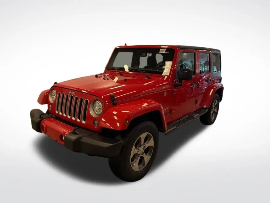 2017 Jeep Wrangler Unlimited Sahara photo 1