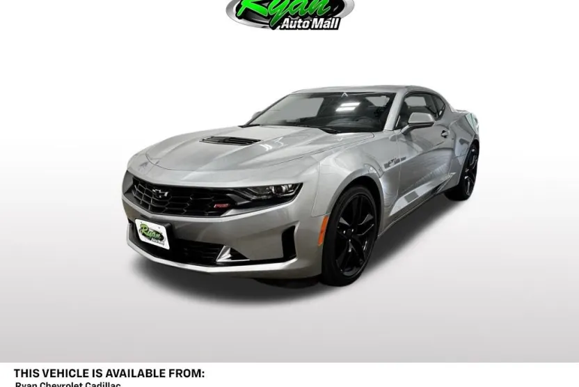 2023 Chevrolet Camaro LT1 photo 1