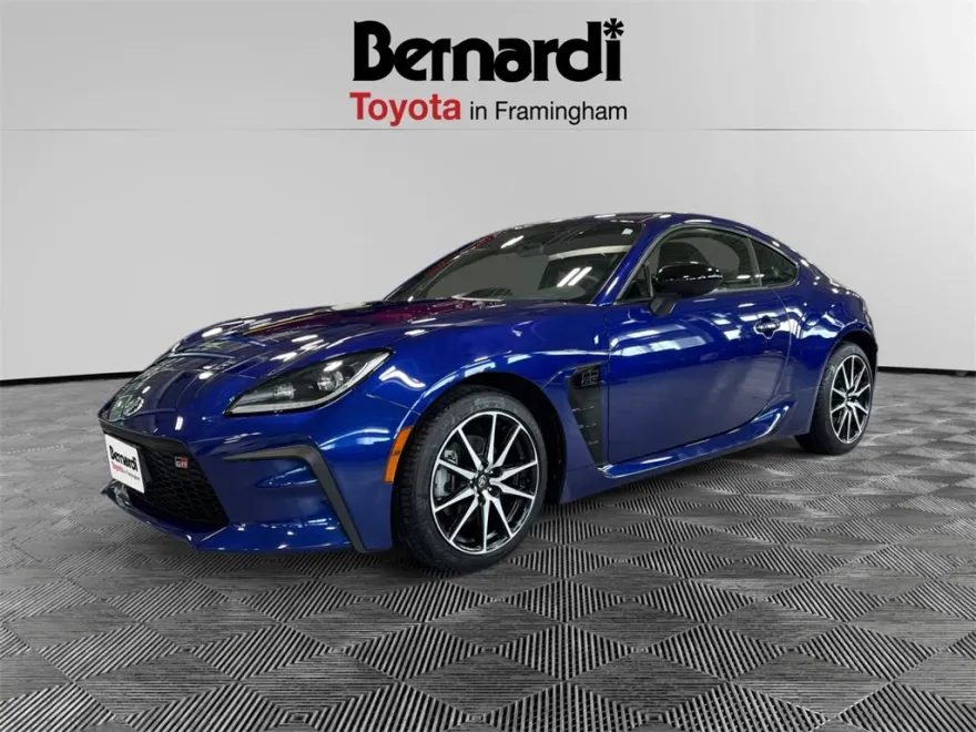 2025 Toyota GR86 Base photo 1
