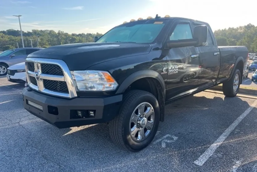 2015 Ram 3500 SLT photo 1