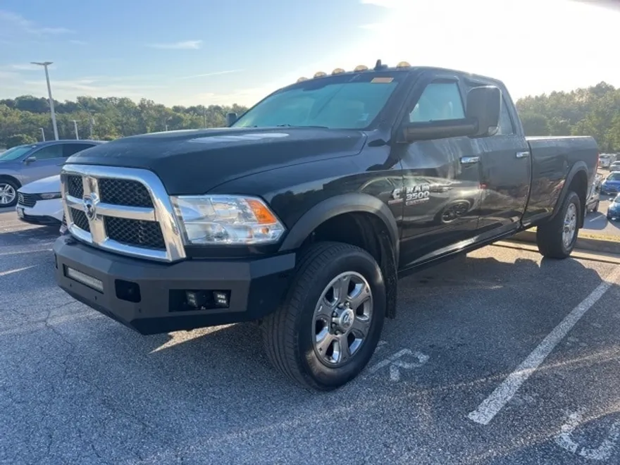 2015 Ram 3500 SLT photo 1