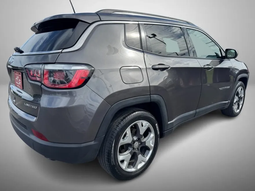 2019 Jeep Compass Limited photo 1
